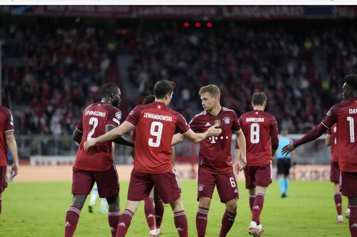 Bayern Muenchen berhasil menekuk Dynamo Kyiv dalam matchday kedua babak penyisihan Grup E Liga Champions 2021-2022 dengan skor 5-0.