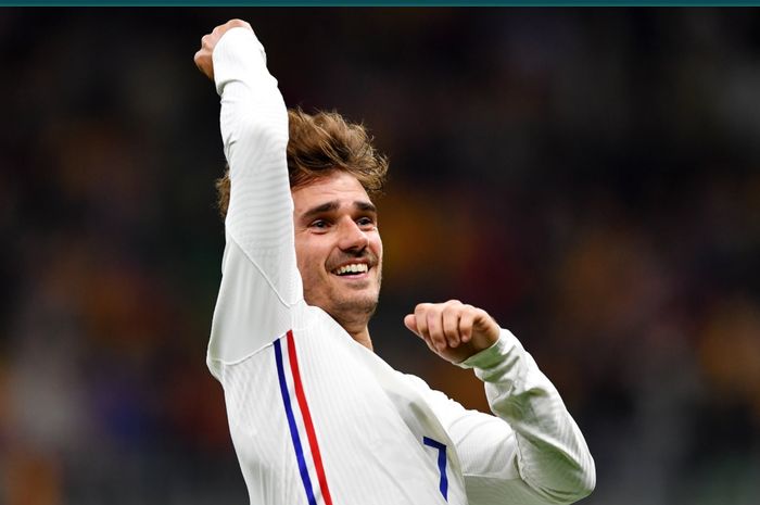 Penyerang timnas Prancis, Antoine Griezmann, berselebrasi usai timnya menjadi juara UEFA Nations League.