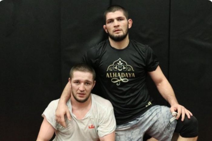 Saygid Izagakhmaev dan Khabib Nurmagomedov.