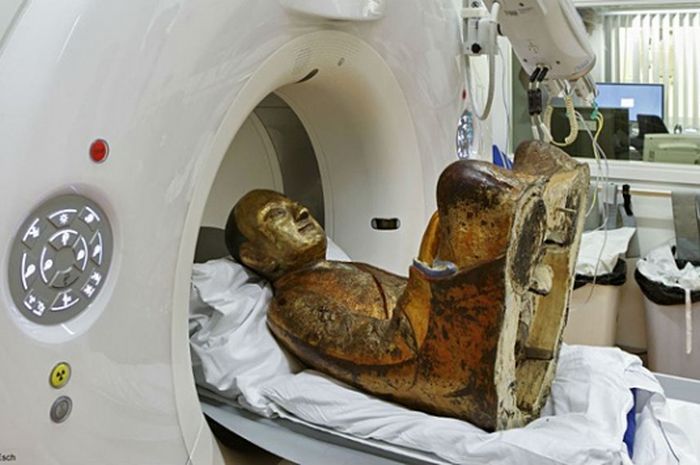 Patung Buddha discan di Meander Medical Center, Amersfoort, Belanda.