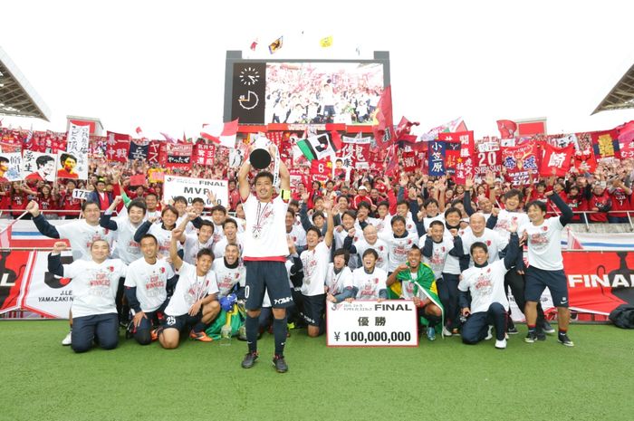 Kashima Antlers saat menjuarai J.League Cup.