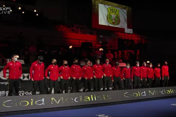 bendera Indonesia tak muncul di podium juara Thomas Cup 2020 dan digantikan oleh lambag PBSI