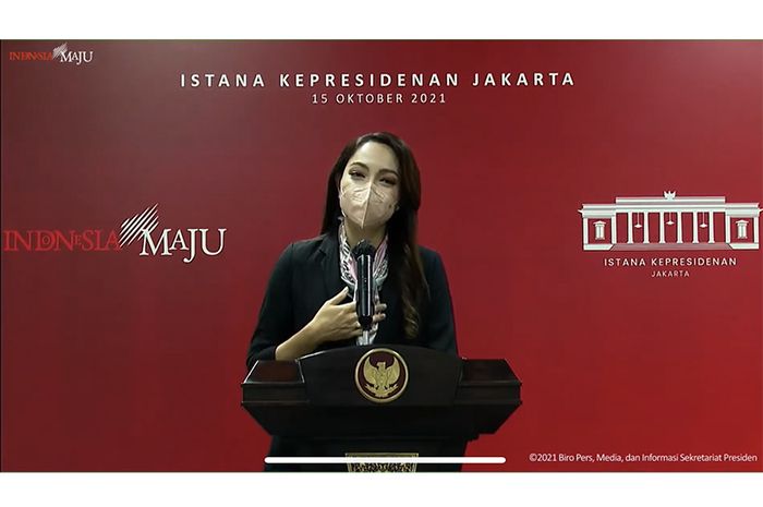 Keterangan Pers yang digelar oleh Komite Penanganan Covid-19 dan Pemulihan Ekonomi Nasional (KPC PEN) di Media Center Forum Merdeka Barat 9 (FMB 9), Jumat (14/10/2021).