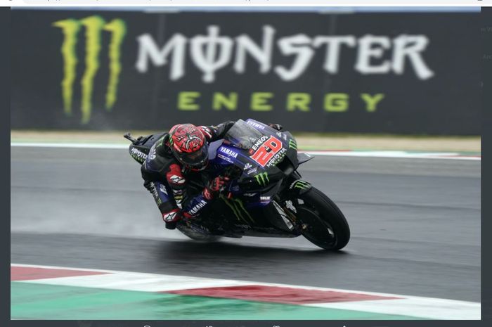 Pembalap Monster Energy Yamaha, Fabio Quartararo, saat mengaspal pada FP1 dan FP2 MotoGP Emilia Romagna 2021 di Sirkuit Misano, Italia, Jumat (22/10/2021).