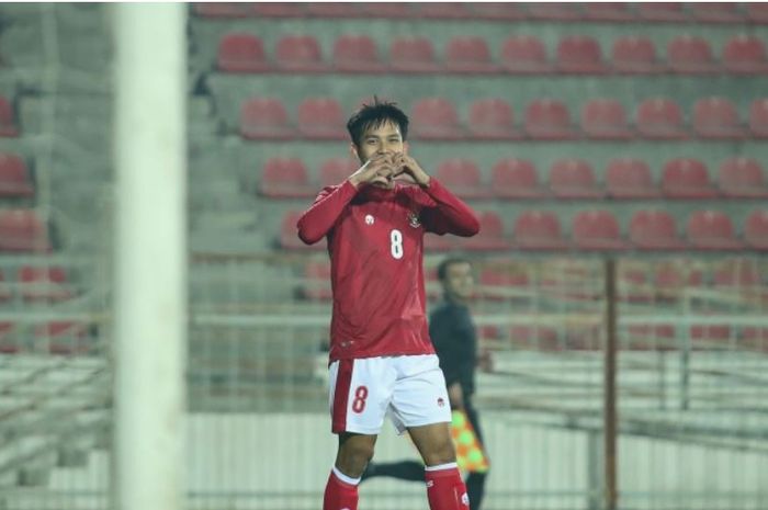 Pemain Timnas U-23 Indonesia, Witan Sulaeman, saat merayakan golnya ke gawang Nepal di laga uji coba.