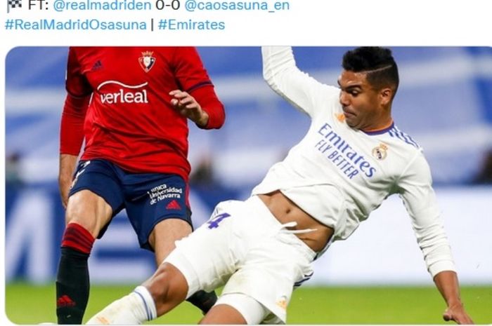 Gelandang Real Madrid, Casemiro, dalam laga kontra Osasuna di Liga Spanyol.