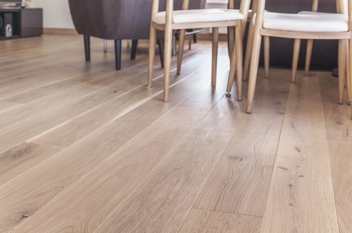 Berbagai Jenis Warna Lantai Kayu, Mana yang Mesti Dipilih? Ini Tipsnya