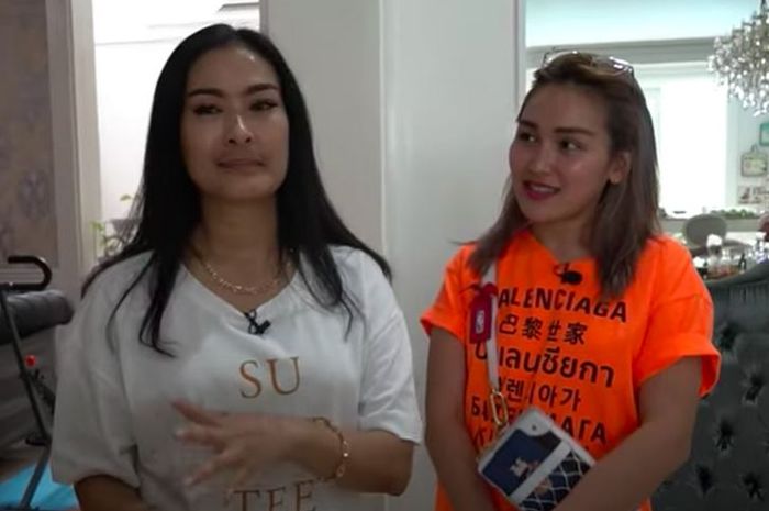 Ayu Ting Ting dan Iis Dahlia