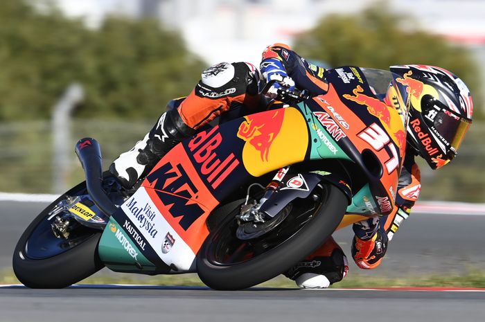 Rider Red Bull KTM Ajo, Pedro Acosta jadi yang tercepat pada sesi warm up Moto3 Algarve 2021
