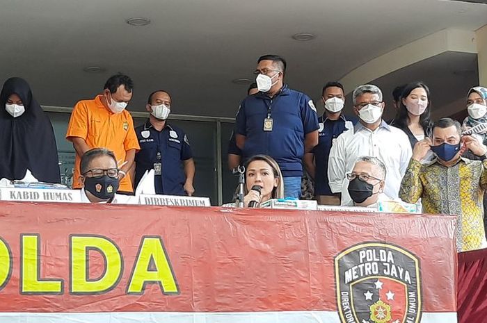 Nirina Zubir berhasil meringkus ART yang tega menggelapkan dana warisan keluarganya
