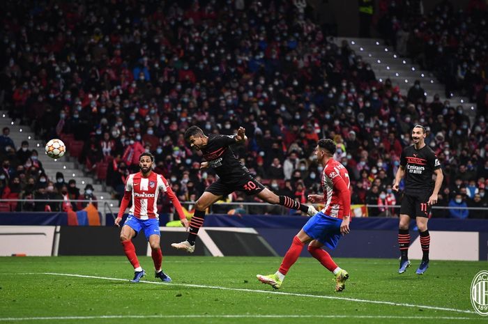 Momen gol Junior Messias ke gawang Atletico Madrid pada matchday kelima Liga Champions.