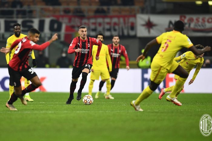 AC Milan tersingkir dari Liga Champions usai mengakhiri pekan ke-6 dengan kekalahan 1-2 dari Liverpool.