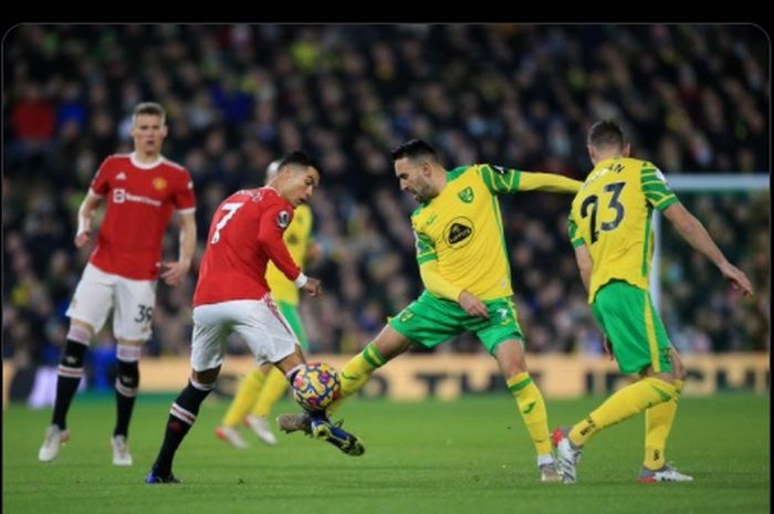 Aksi megabintang Manchester United, Cristiano Ronaldo, dalam laga melawan Norwich City di Liga Inggris