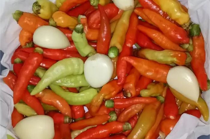 Awalnya Gak Percaya! Wanita Ini Coba Taruh 1 Bawang Putih Saat Simpan