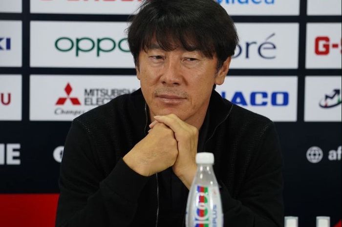 Pelatih timnas Indonesia, Shin Tae-yong belum menyerah walau kalah telak di laga leg pertama final Piala AFF 2020.
