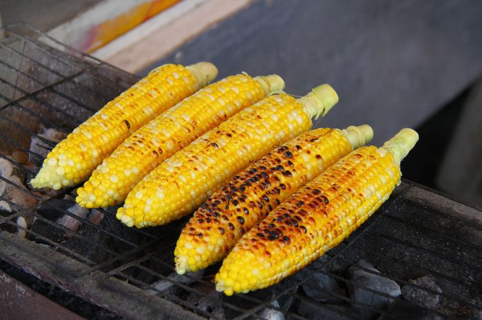 Bocoran Dari Pedagang Jagung Bakar! Ini 3 Ciri Jagung Terbaik Untuk Jagung  Bakar Tahun Baru, Dijamin Manis Dan Rasa Meresap - Semua Halaman - Sajian  Sedap