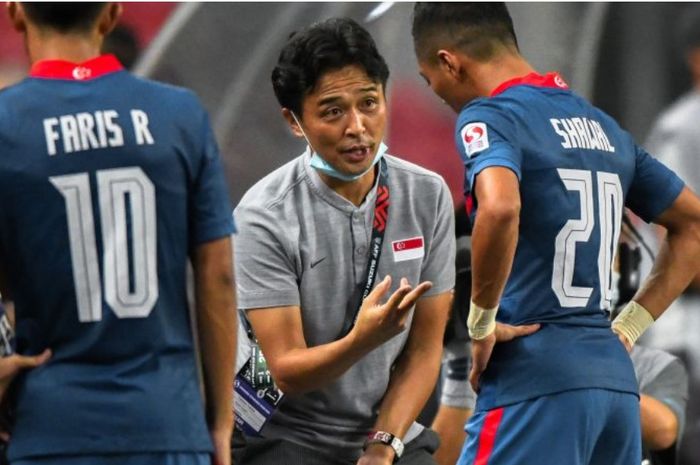 Pelatih Tim Nasional Singapura, Tatsuma Yoshida di Laga Semifinal Piala AFF 2020 melawan Indonesia