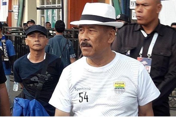 Komisaris Persib Bandung, Umuh Muchtar 