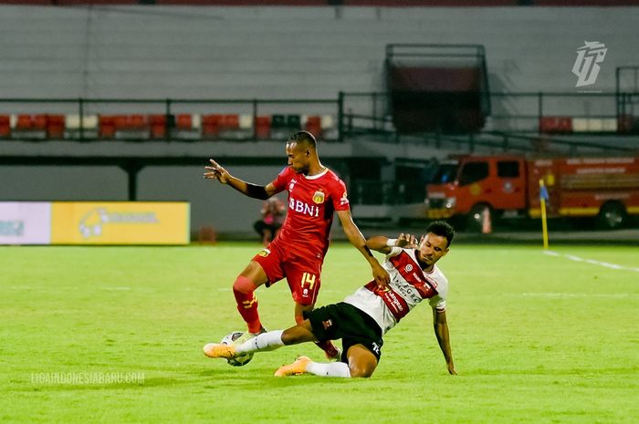 Ruben Sanadi pada laga Bhayangkara FC vs Madura United pada pekan ke-19 Liga 1 2021-2022.