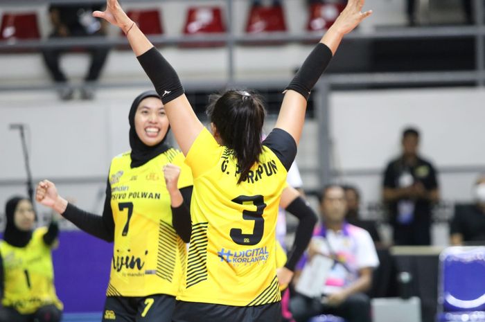 Tim bola voli putri Jakarta Popsivo Polwan pada seri 1 Proliga 2022 di Padepokan voli, Sentul, Bogor, Jawa Barat.