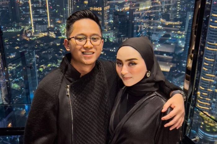 Dinikahi Doni Salmanan, Istri Crazy Rich Bandung yang Cantik Bikin Penasaran, Dinan Fajrina Ternyata Selebgram Berprestasi, Ini Sosoknya - Semua Halaman - Grid Hot