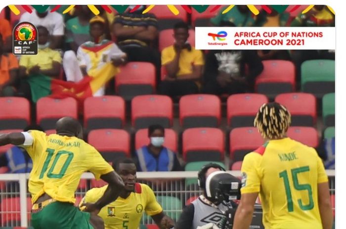 Penyerang Vincent Aboubakar (10), kembali mencetak gol saat Kamerun menghadapi Tanjung Verde di Grup A Piala Afrika 2021, Senin (17/6/2022) di   Yaounde.