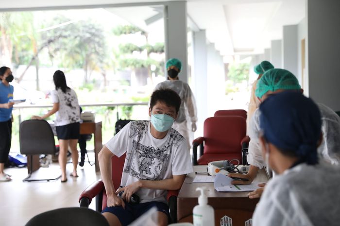 Kevin Sanjaya Sukamuljo terlihat sedang melakukan tes kesehatan berkala di Pelatnas Cipayung, Jakarta Timur pada Rabu (19/1/2022).
