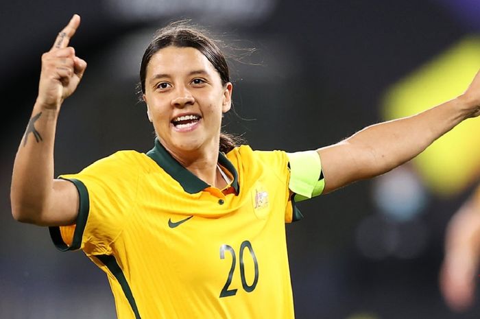 Kapten Timnas Wanita Australia Sam Kerr menjadi bintang kemenangan 18-0 atas Timnas Wanita Indonesia dalam laga perdana Piala Asia Wanita 2022 di Mumbai, India.