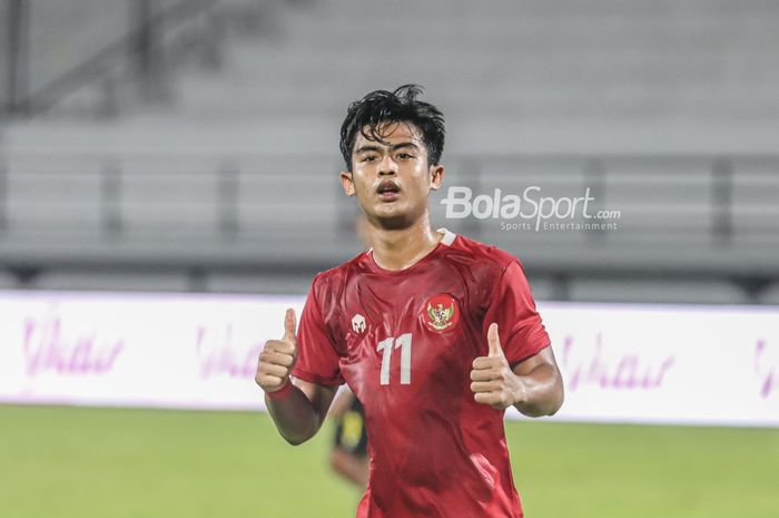 Pratama Arhan nampak sedang melakukan selebrasi seusai mencetak satu gol timnas Indonesia di Stadion Kapten I Wayan Dipta, Gianyar, Bali, 27 Januari 2022.