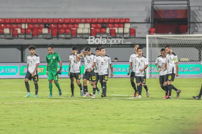 Skuad timnas Timor Leste  di Stadion Kapten I Wayan Dipta, Gianyar, Bali, 27 Januari 2022.