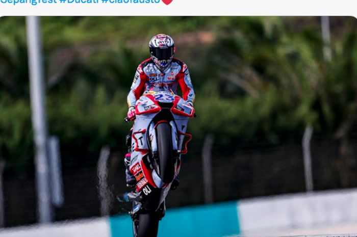 Pembalap Gresini Racing, Enea Bastianini, saat tampil di hari kedua Tes Pramusim MotoGP 2022 yang berlangsung di Sirkuit Sepang, Malaysia, Minggu (6/2/2022).