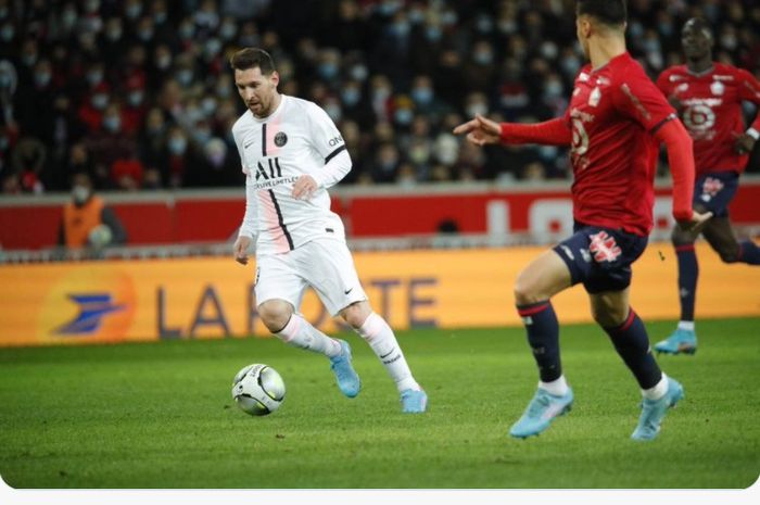 Lionel Messi dalam laga PSG vs Lille pada pekan ke-24 Liga Prancis, Minggu (6/2/2022) di Stadion Pierre-Mauroy.