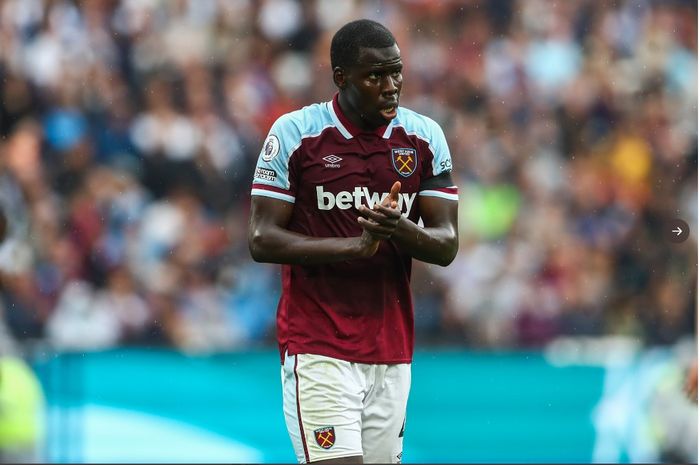 Kurt Zouma saat melakukan debut dengan West Ham United di Liga Inggris pada 20 September 2021.