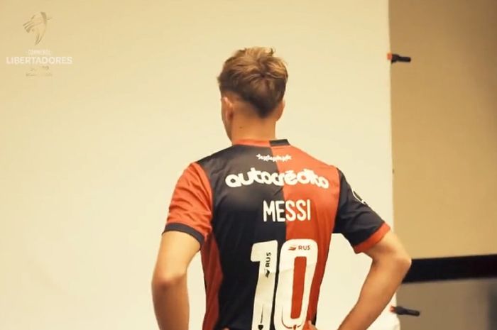 Klub masa kecil Lionel Messi, Newell's Old Boy, baru saja mengumumkan pemain anyar mereka bernama Joaquin Messi. 