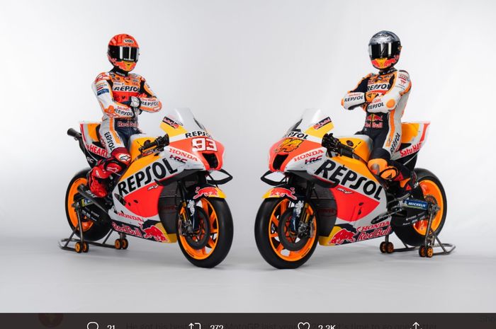 Marc Marquez dan Pol Espargaro dalam peluncuran motor Repsol Honda untuk MotoGP 2022, Selasa (8/2/2022).