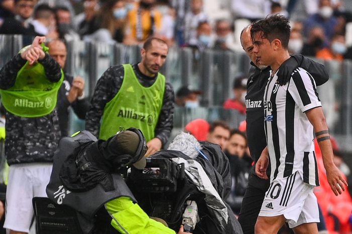 Keputusan Juventus tak memperpanjang Paulo Dybala membuat kaget banyak pihak. Namun Juventus punya alasan tersendiri tak memperpanjang Dybala.