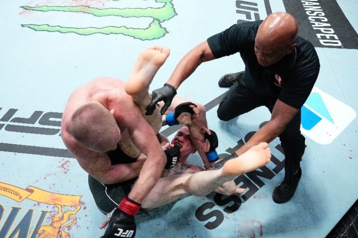 Wellington Turman mengalahkan Misha Cirkunov di UFC Vegas 49, Minggu (27/2/2022) WIB.