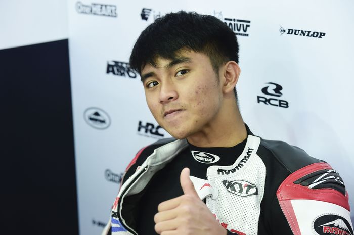 Pembalap Indonesia yang turut bertarung di Moto3 Austria 2022, Mario Suryo Aji atau Mario Aji.