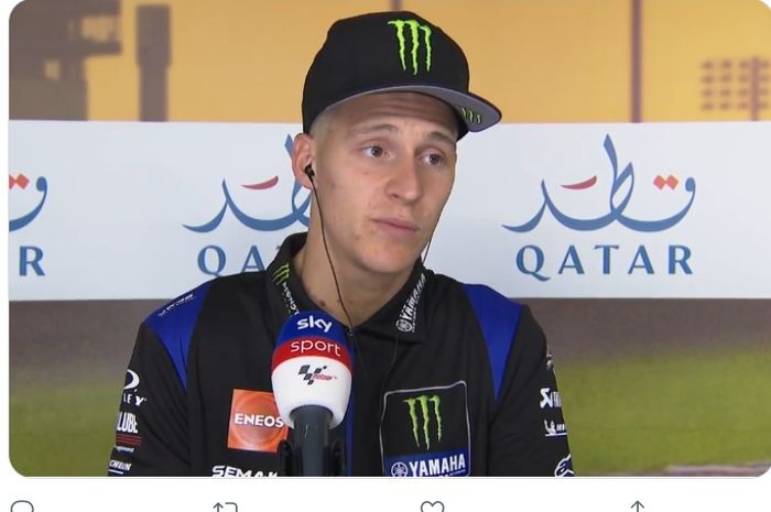 Pembalap Yamaha, Fabio Quartararo, berbicara kepada pers dalam gelaran MotoGP Qatar 2022.