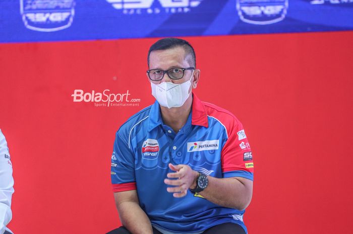 Direktur Mandalika Racing Team Indonesia, Kemalsyah Nasution, nampak hadir dalam jumpa pers di kawasan Epicentrum, Kuningan, Jakarta, 10 Maret 2022.
