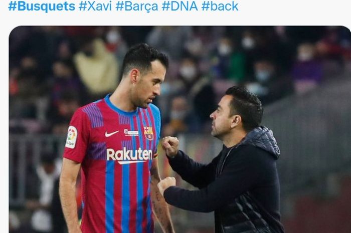 Sergio Busquets  (kiri) telah mengungkapkan kemarahannya ke Barcelona terkait dengan rencana pemotongan gaji.