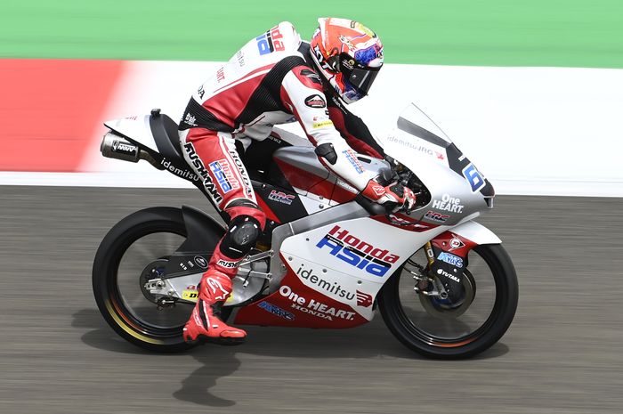 Mario Aji,  saat tampil pada Moto3, Indonesian 2022 di Sirkuit Mandalika, Jumat (18/3/2022)