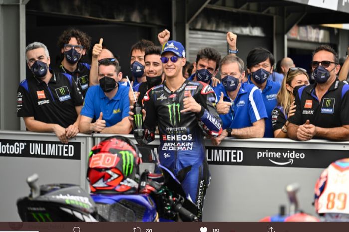 Pembalap Monster Energy Yamaha, Fabio Quartararo usai merebut pole position pada sesi kualifikasi MotoGP Indonesia 2022.