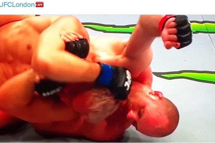 Gunnar Nelson mengalahkan Takashi Sato pada gelaran UFC London, Minggu (20/3/2022) WIB di The O2 Arena.
