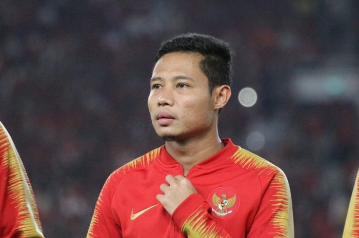 Pemain timnas Indonesia, Evan Dimas telah pulih dari cedera hamstring namun tetap mengalami nasib sial ini.
