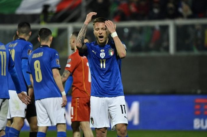 Reaksi Ciro Immobile dalam partai Italia vs Makedonia Utara pada semifinal play-off Piala Dunia 2022 di Palermo (23/3/2022).
