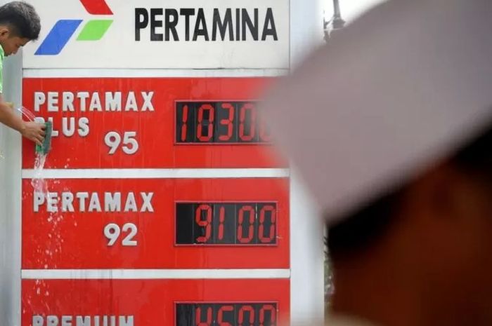 Benarkah Harga Pertamax Jadi Rp16.000 per Liter Mulai 1 April…