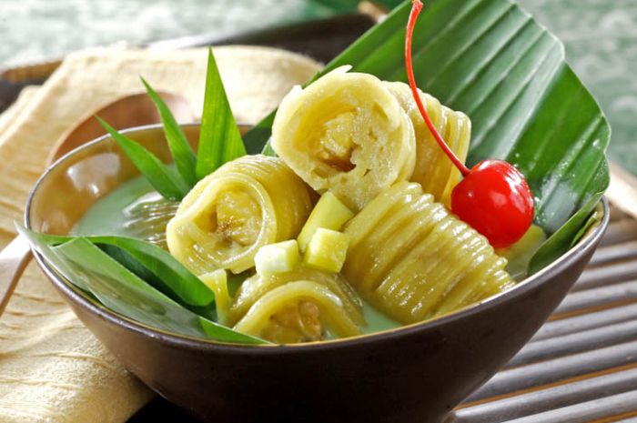 Sajian putu mayang pisang untuk menu takjil