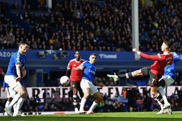  Manchester United kalah di kandang Everton pada lanjutan Liga Inggris, Sabtu (9/4/2022).