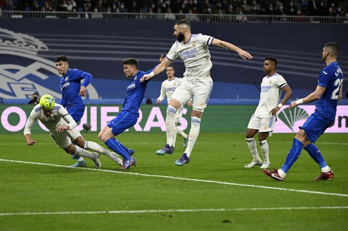 Real Madrid sukes membalaskan dendamnya ke Getafe, setelah sukses menaklukan Azulones dengan skor 2-0.